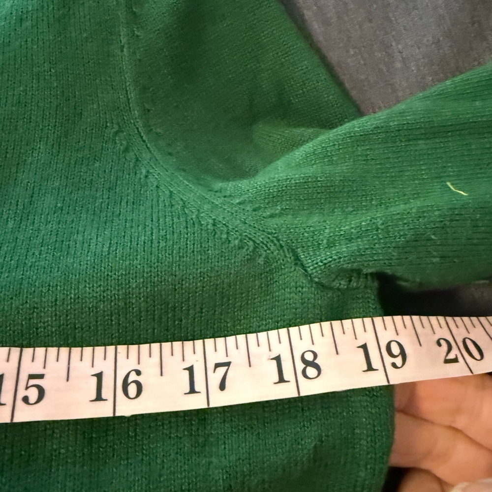 Tommy Hilfiger Green Camera Graphic Crewneck Sweater Large - Picture 6 of 8